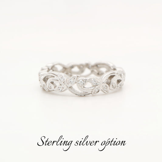 Eternity ring in sterling silver with cz