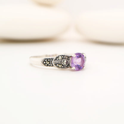 Art deco ring in amethyst and marcasite in sterling silver