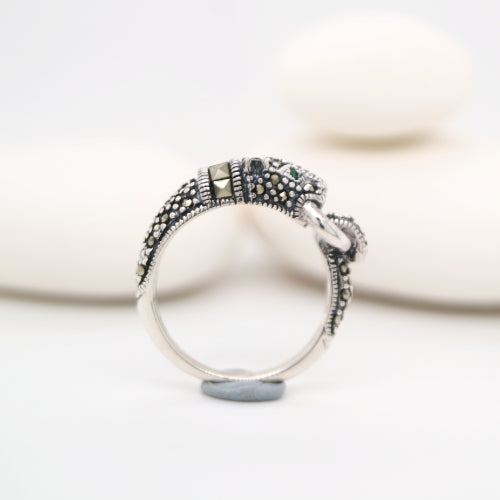 Panther ring in marcasite, Emerald and sterling silver