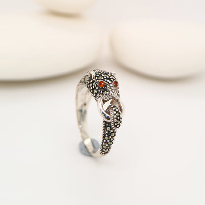 Panther ring in marcasite, carnelian and sterling silver