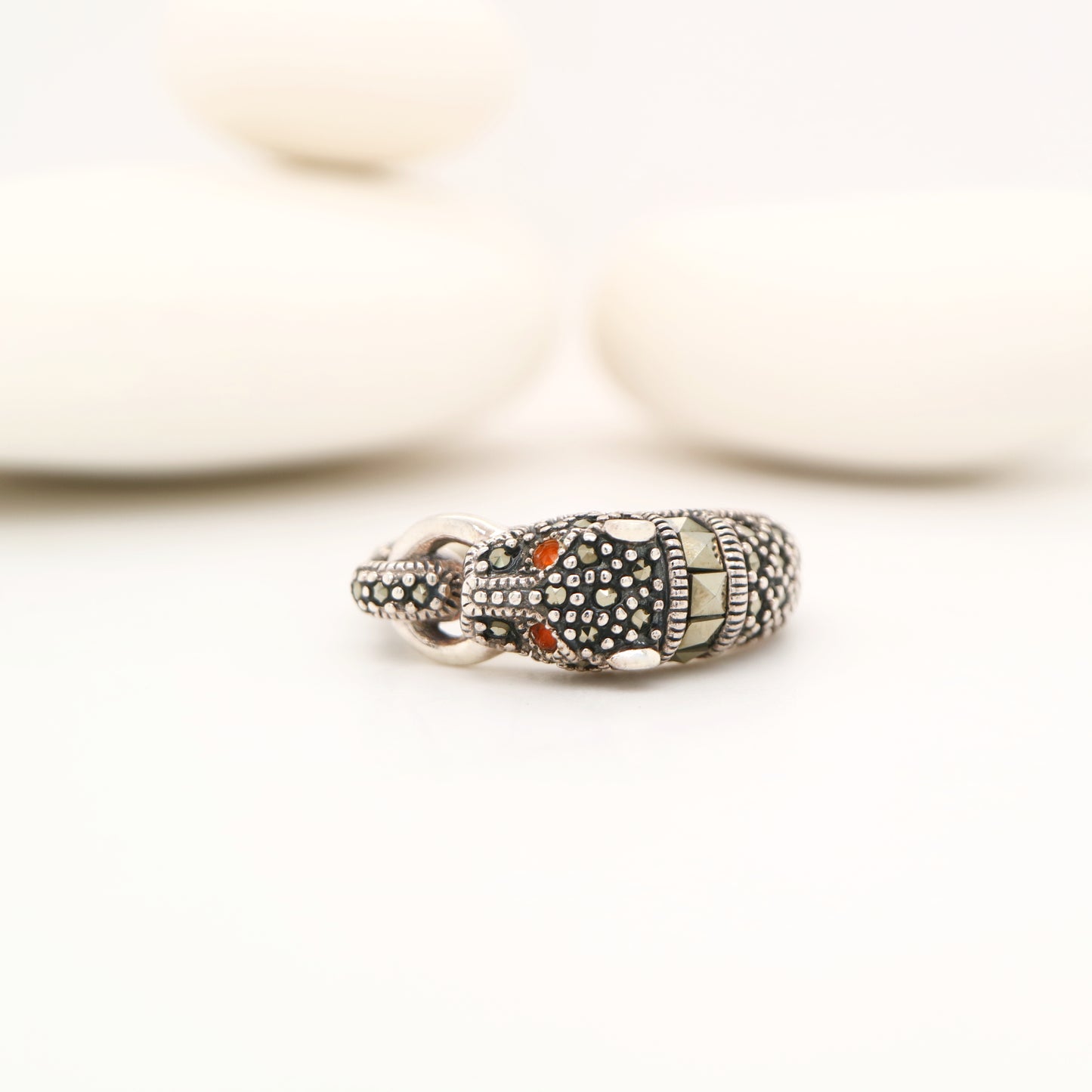 Panther ring in marcasite, carnelian and sterling silver