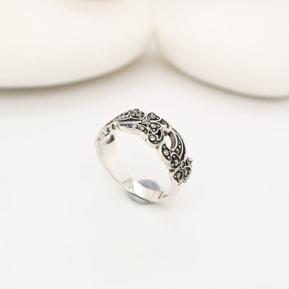 Clover patterned marcasite ring in sterling silver